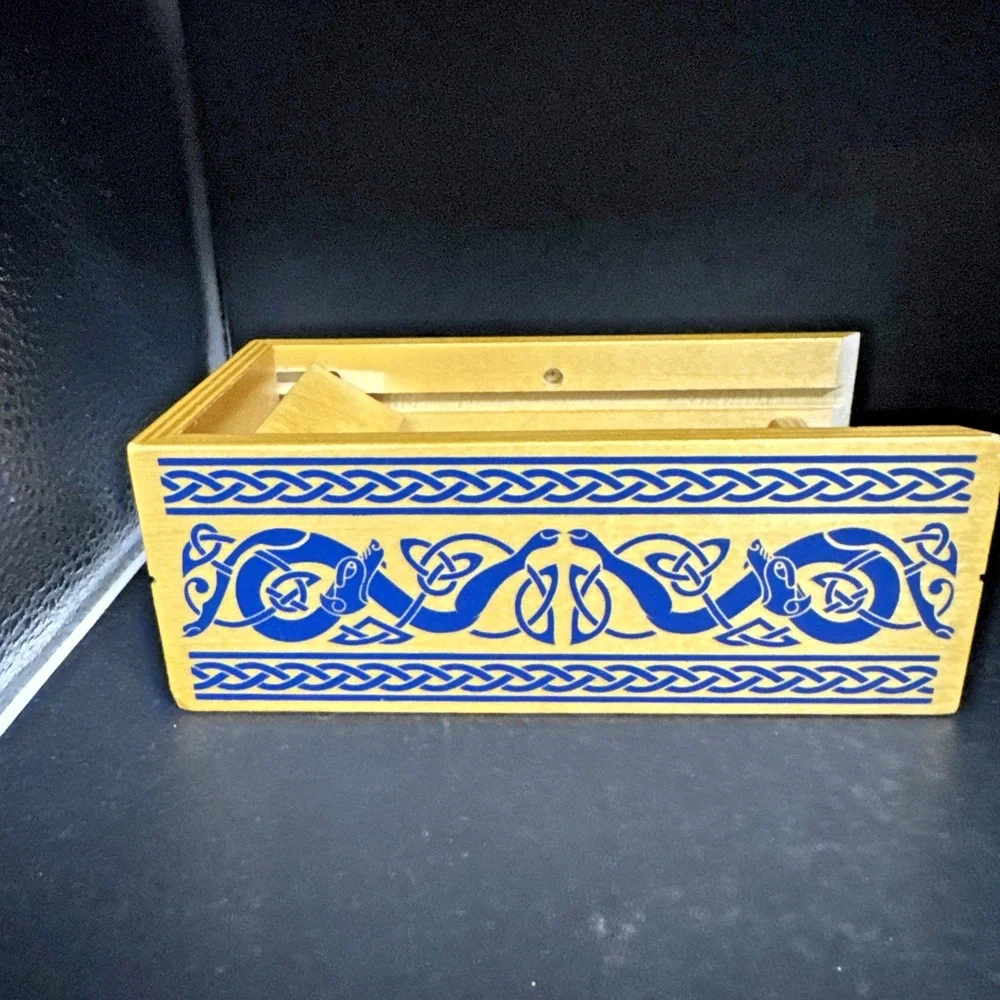 True Genius Wooden 6
